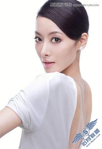 photoshop调色: 调出水灵灵肌肤的美女