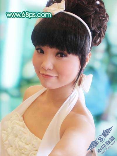 Photoshop照片处理:调出粉嫩的淡青色MM照片_