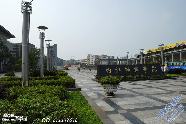 大学校门梦幻效果