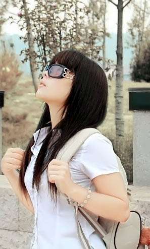 Photoshop照片处理:调色出外景照柔和的中性色美女【图】_