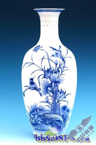 简单调出青花瓷色调并合成青花瓷瓶