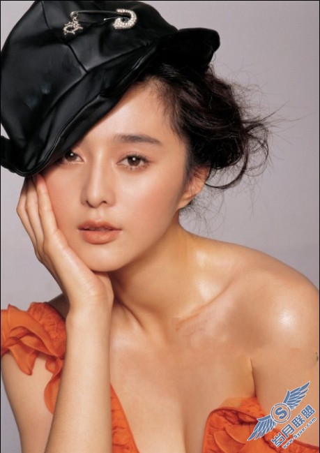 Photoshop调色教程:灰色调美女照片