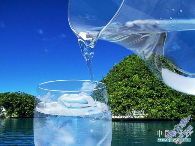 Photoshop初学者实例教程:混合选项抠出透明玻璃杯