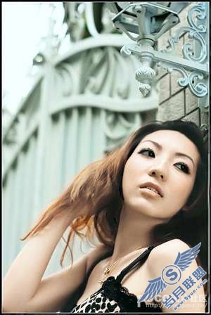 Photoshop照片处理:调出外景MM清新色调