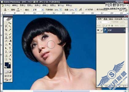 Photoshop处理照片教程:空间感非常强的绚丽写真
