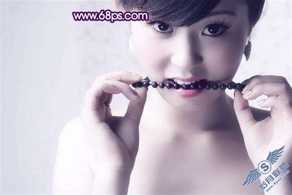 Photoshop照片处理:调色出紫灰色的人物照片【图】_