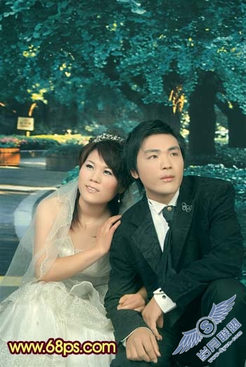 Photoshop打造华丽的金色婚片