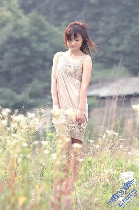 Photoshop调出美女个性中性色效果