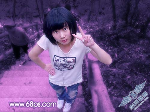 Photoshop调出可爱MM照片梦幻紫色调