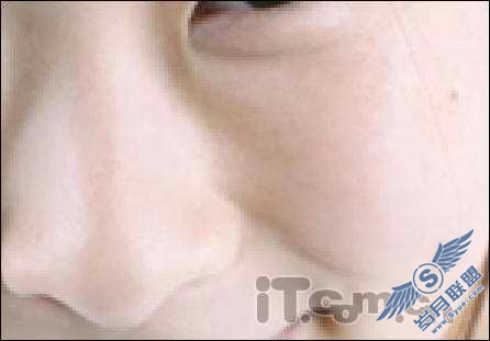 Photoshop润饰漂亮MM的面部皮肤