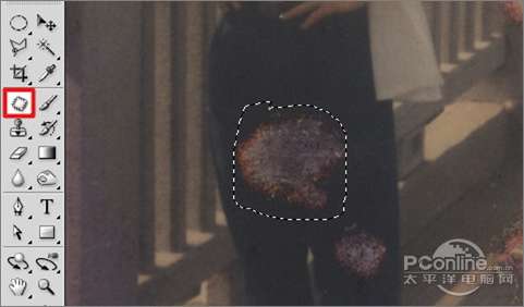 Photoshop<a href=http://www.syue.com/Digital/ target=_blank class=infotextkey>数码</a>暗房教程:修补破损的旧照片【图】_