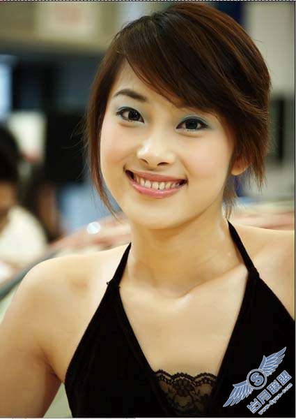 photoshop照片处理:皮肤美白修饰出漂亮美女_