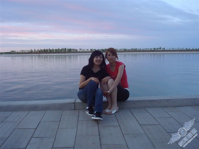 Photoshop调出偏暗外景照片流行的暖色调