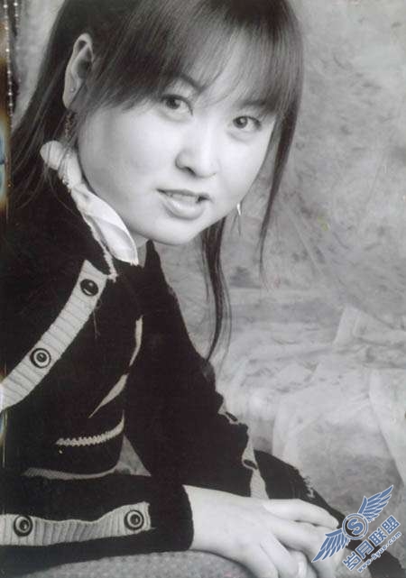 Photoshop照片处理:将黑白照片制作成为淡红中性色【图】_