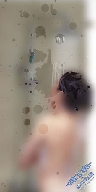 Photoshop图层蒙版打造沐浴中烟雾胧罩的美女