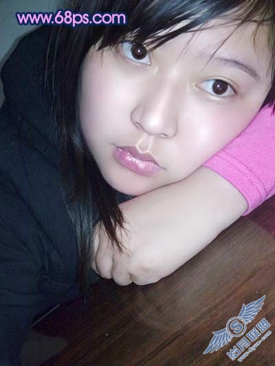 Photoshop简单给室内人像磨皮及美白