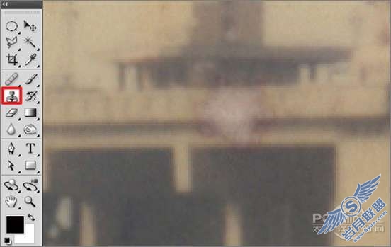 Photoshop<a href=http://www.syue.com/Digital/ target=_blank class=infotextkey>数码</a>暗房教程:修补破损的旧照片【图】_