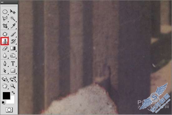 Photoshop<a href=http://www.syue.com/Digital/ target=_blank class=infotextkey>数码</a>暗房教程:修补破损的旧照片【图】_