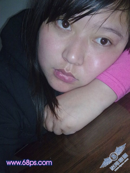 Photoshop简单给室内人像磨皮及美白