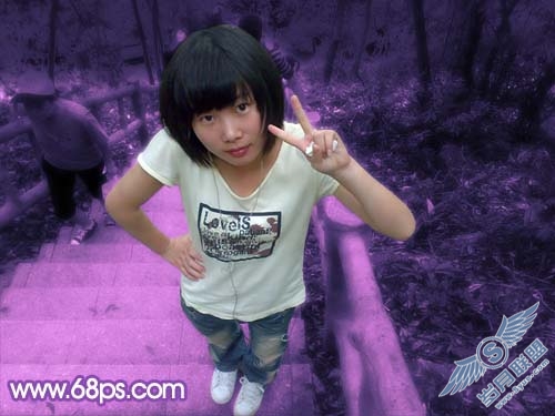 Photoshop调出可爱MM照片梦幻紫色调
