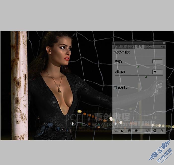 Photoshop教程:制作暗调质感时尚美女