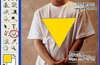 利用Photoshop给皱褶T恤添加图案