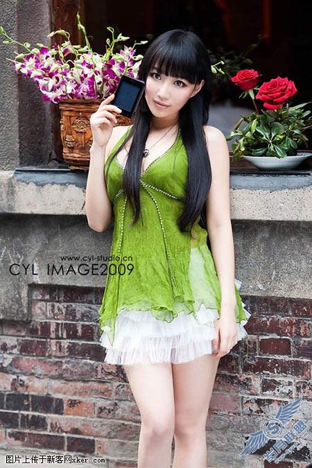 Photoshop快速调整人物照片个性淡灰色