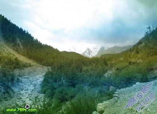 Photoshop合成教程:黑暗迷雾山城
