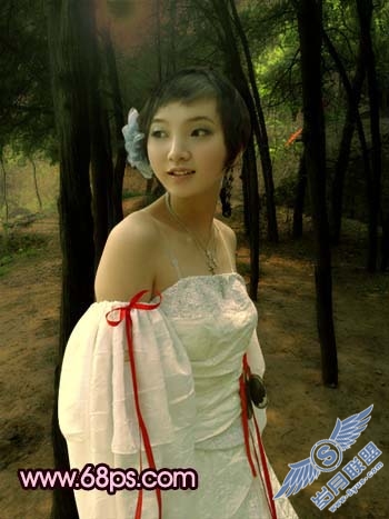 Photoshop调出偏黄照片鲜丽的红色调