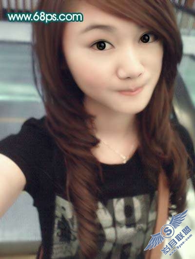 Photoshop照片处理:调出淡红色偏色照片流行效果_