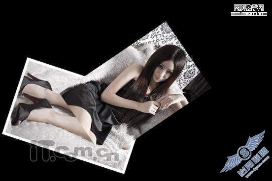 Photoshop变换选区拼接长发性感美女照片