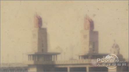 Photoshop<a href=http://www.syue.com/Digital/ target=_blank class=infotextkey>数码</a>暗房教程:修补破损的旧照片【图】_