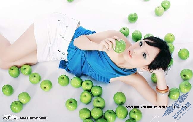Photoshop调出晶莹剔透的青色调