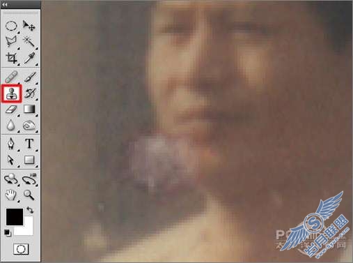 Photoshop<a href=http://www.syue.com/Digital/ target=_blank class=infotextkey>数码</a>暗房教程:修补破损的旧照片【图】_