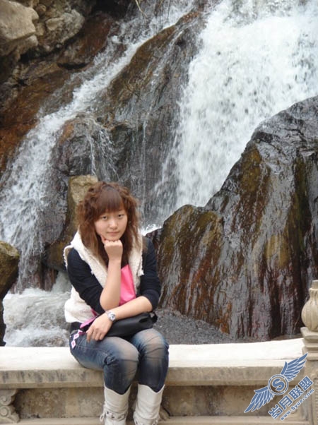 Photoshop调出外景人物照片淡水彩画效果