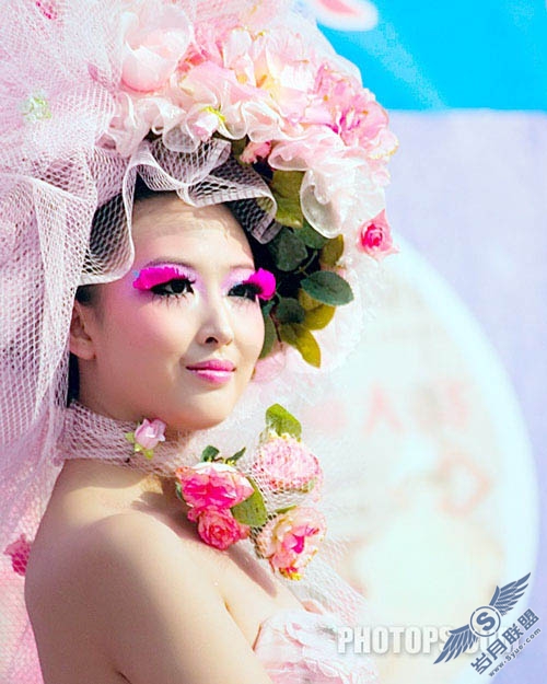 Photoshop快速修复偏暗红的美女照片