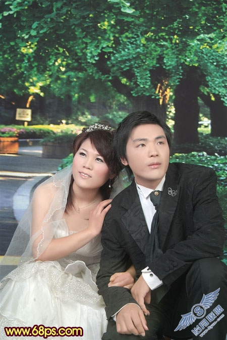 Photoshop打造华丽的金色婚片