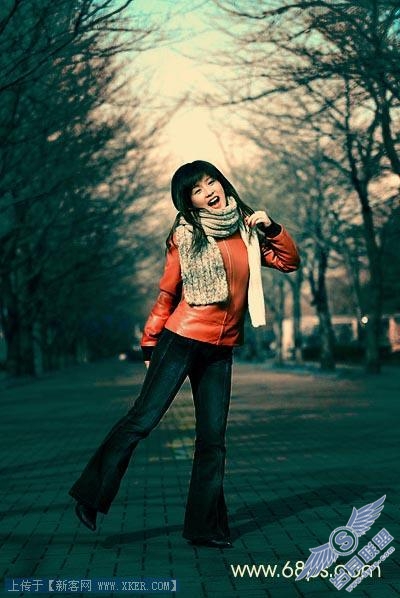 Photoshop制作怀旧暗调非主流照片效果