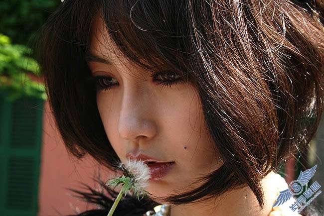 Photoshop照片处理:调色出人物照片青黄色【图】_新客网
