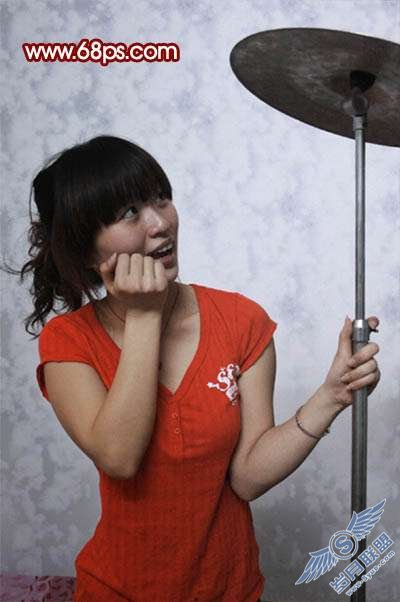 Photoshop照片处理:调色出红灰色人物照【图】_新客网