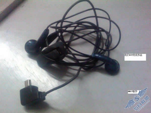 自己DIY华硕P565<a href=http://www.syue.com/Digital/Mobile/ target=_blank class=infotextkey>手机</a>耳机