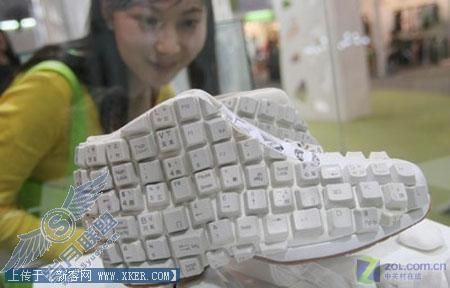 创意太强图赏键帽组成的球鞋和戒指