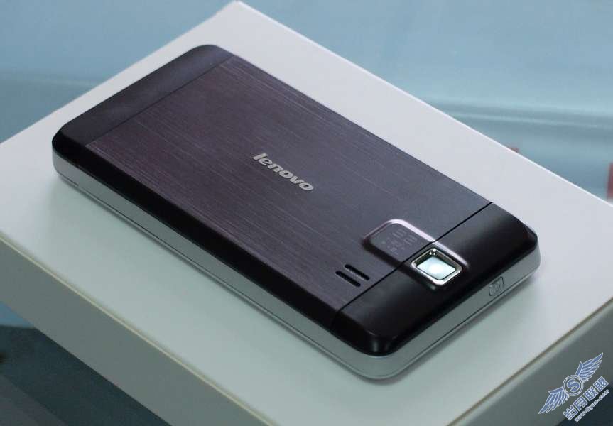 <a href=http://www.syue.com/Digital/Mobile/ target=_blank class=infotextkey>手机</a>新品联想P707简评【图】_