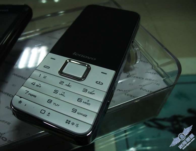 联想P50智音<a href=http://www.syue.com/Digital/Mobile/ target=_blank class=infotextkey>手机</a>量产版简评【图】_