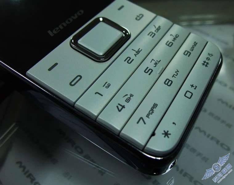 联想P50智音<a href=http://www.syue.com/Digital/Mobile/ target=_blank class=infotextkey>手机</a>量产版简评【图】_