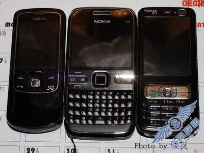全键盘商务<a href=http://www.syue.com/Digital/Mobile/ target=_blank class=infotextkey>手机</a>新贵诺基亚E72评测——外观篇【图】_