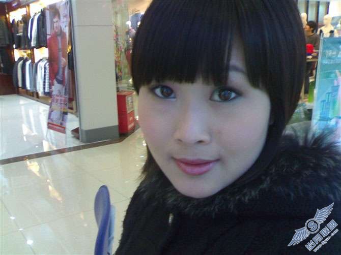 Photoshop给偏色的室内人物照片润色