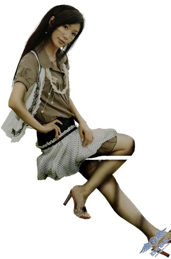 Photoshop合成:月色中荡秋千的蒙面女孩