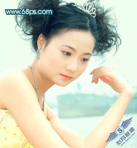 Photoshop调色:制作青黄色调女孩照片