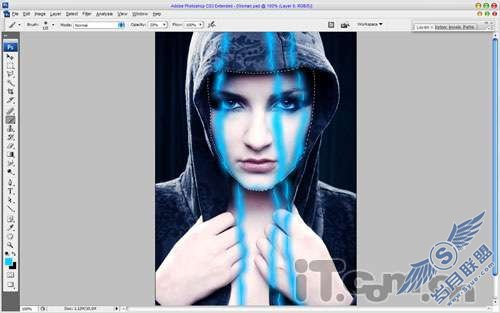 Photoshop制作另类激光电流